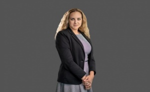 Заснемане на Корпоративен Портрет в Студио от Артмейд Студио, София