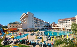 На 280М. от Плажа в Seher Sun Palace, Сиде, Турция! Автобусен Транспорт + 7 Нощувки за Двама на База Аll Inclusive + Басейни. Дете до 7Г. Безплатно!
