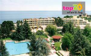 Лято на Първа Линия! Нощувка с All Inclusive + Открит Басейн за Деца и Възрастни, Паркинг, Чадър и Шезлонг в Хотел Амбасадор 3*, Златни Пясъци, от 76 лв./Човек.