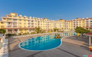 На Първа Линия на Плаж Нестинарка, All Inclusive Чадър и Шезлонг След 11.09 в Сунео Клуб Серенити Бей