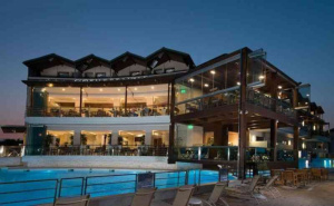 5 дни със закуска за двама през юни 2026 в Cosmopolitan Hotel & Spa