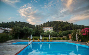 5 дни със закуска за двама през юни 2026 в Julia Hotel