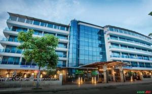 НОВО Реновиран хотел близо до морския бряг, след 23.08 All Inclusive за двама в Elia Mare Hotel, Китен